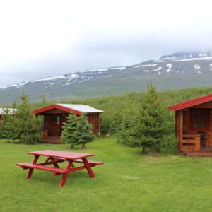 Autorondreis IJsland in kampeerhutten