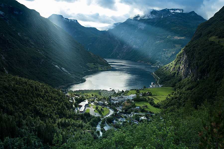 Autorondreis luxe langs de Noorse Fjorden